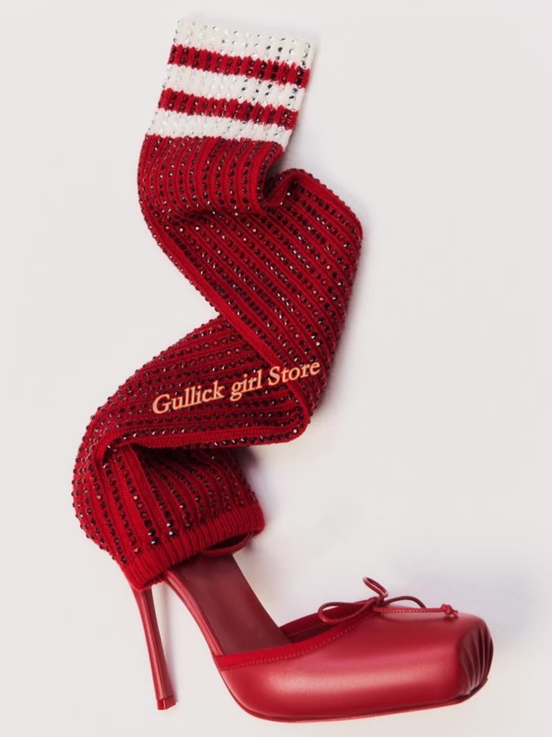 Sock Boot Women - Rote Strick-Stiefeletten mit eckiger Zehenpartie, Cut-Out-Stilettos,