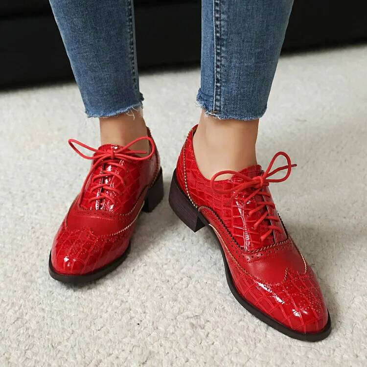 Schnürschuhe mit niedrigem Abs – Oxford Lace Up Women Bewertung und Preis
