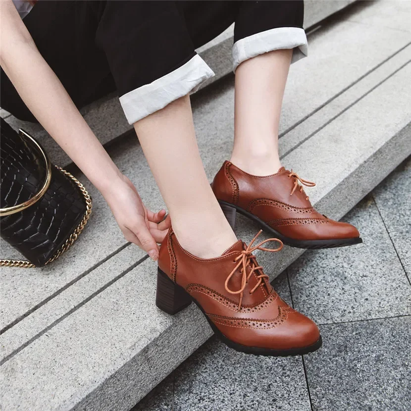 Britische Damen-Oxfords, hoher – Oxford Lace Up Women Bewertung und Preis