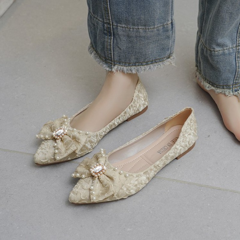 Flache Glänzende Damenschuhe 2 – Pointed Toe Flat Bewertung und Preis